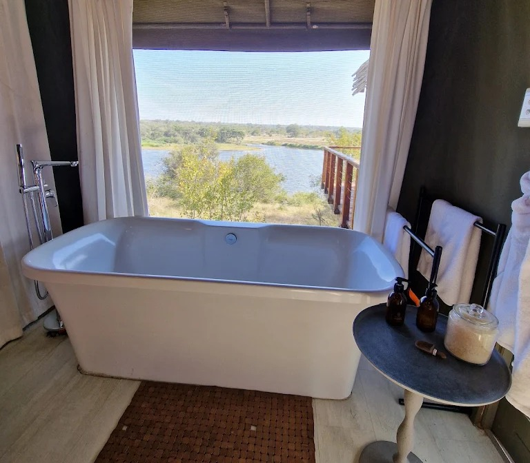Simbavati Lodge bathroom view